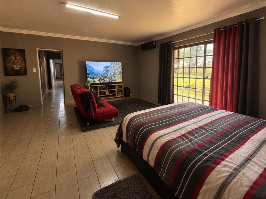 5 Bedroom Property for Sale in Bloemdal Free State